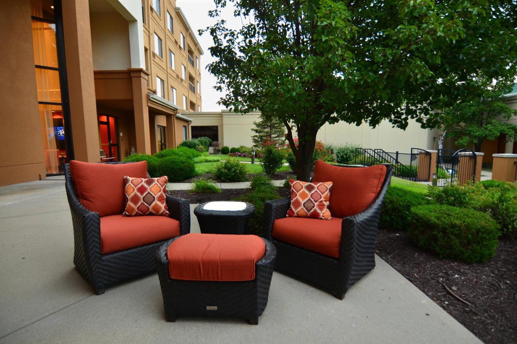 Courtyard Kansas City East/Blue Springs Bagian luar foto