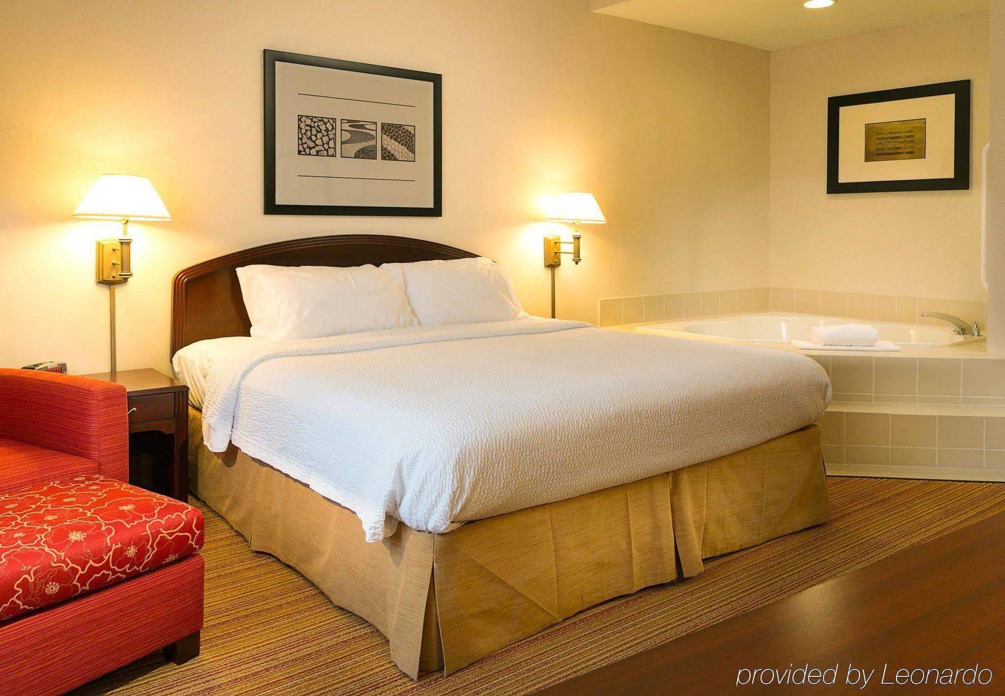 Courtyard Kansas City East/Blue Springs Bagian luar foto